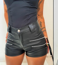 Short engomado cierres Art 10372