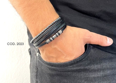 Pulsera de cuero 2023
