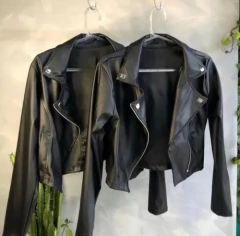 JAQUETA COURO FAKE PLUS SIZE