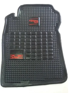 Cubre Alfombra - Vapren - Toyota Hilux Doble Cabina - Años 2005 al 2015 en internet