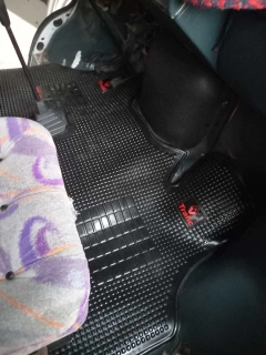 Cubre Alfombra - Vapren - RENAULT TRAFIC (DESDE 98 EN ADELANTE) - Travel Insumos