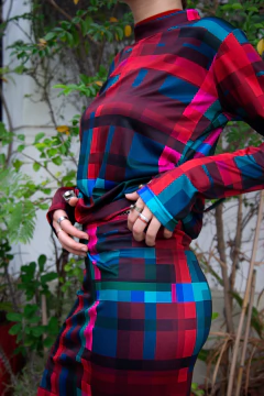 Polera Tartan Burgundy en internet