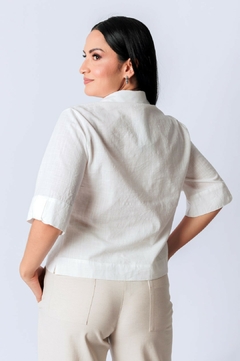 31457- CAMISA COTTON SLUB PINTADA A MÃO - Loja Clara Assis