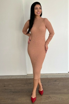 30849-VESTIDO MIDI EM TRICOT MODAL GOLA ALTA NUDE - Loja Clara Assis
