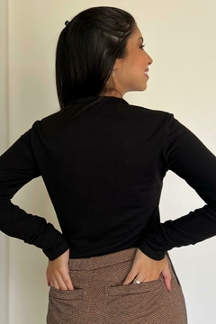 30899-BLUSA MALHA TRICOT PRETA na internet
