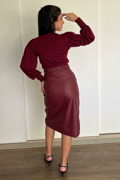 Imagem do 30811-SAIA MIDI MALHA LEATHER VINHO COM ELASTANO