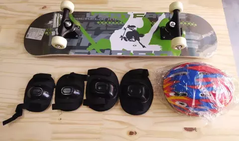 SKATE RODA PVC C/ ACESSORIOS UN HB142