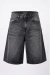 Bermuda Oversize Negro Desgastado en internet