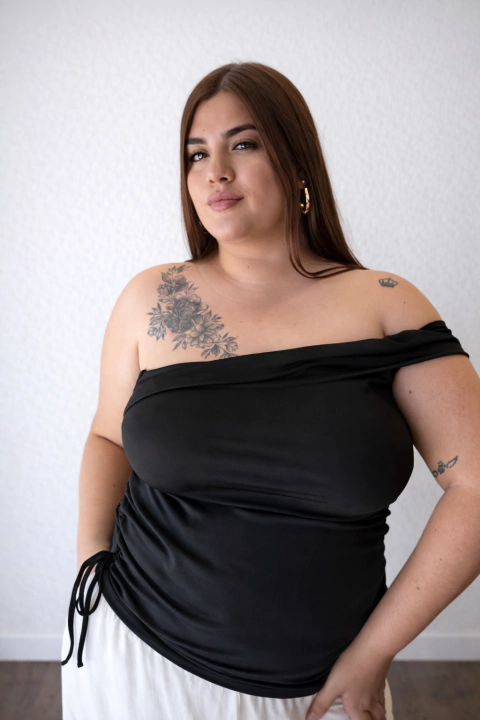 Remera Zuly | Elastizada con Lateral Regulable