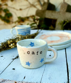 Pocillo con asa. café estrellas