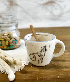 Taza cónica. 300 ml. pajarito