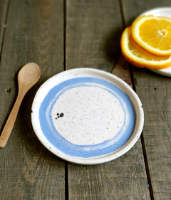 Plato mediano modelo recto. pincelada azul - comprar online
