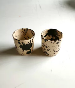 SET DE DOS POCILLOS CAFÉ ESPRESSO. salpicado - comprar online