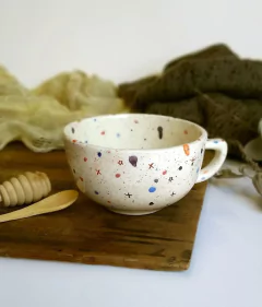 Taza ancha mediana Estrellas