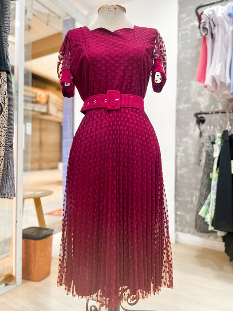 Vestido midi plissado de tule