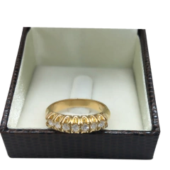 Anel meia aliança em ouro 18kl/750 com 7 diamantes de 5 pontos - comprar online