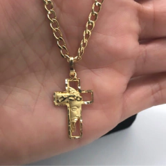 Corrente Masculina Grumet Com Pingente De Cruz Em Ouro 18kl/750 na internet