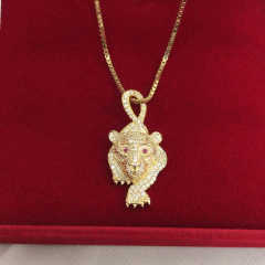 CORRENTE VENEZIANA COM PINGENTE PANTERA EM OURO 18K/750 na internet