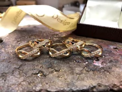 Anel De Infinito Em Ouro 18kl/750