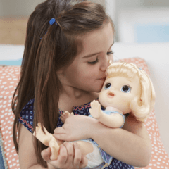 Baby Alive Pequena Artista Loira Hasbro - C0960 - Xtreme Store | Atacado e Dropshipping