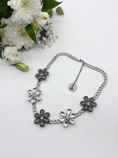 Collar Flora ( plata y humo)