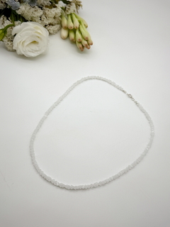 Collar Cristal ( Blanco Opaco)