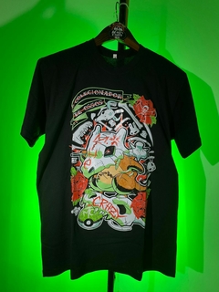 CAMISETA COLECIONADOR DE OSSOS - M.THE CRAZY