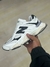 Tênis New Balance 9060 na internet