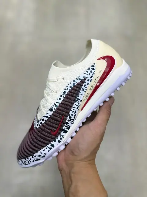 Chuteira Society Nike Phantom GX 6 Elite TF