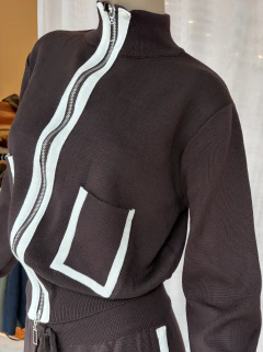 Conjunto Chocolate Line en internet
