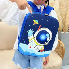 MOCHILA RIGIDA ASTRONAUTA - comprar online