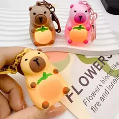 LLAVERO 3D CAPYBARA CON LUZ PACK en internet
