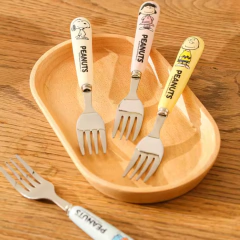 TENEDOR Y CUCHARA SNOOPY PASTEL - Ab Mayorista