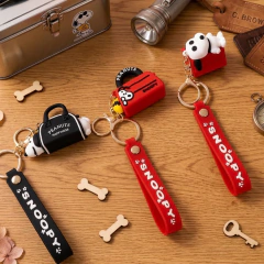 LLAVERO 3D SNOOPY RED PACK - comprar online