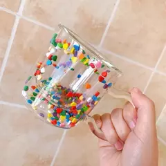 Imagen de TAZA DOBLE VIDRIO CONFETTI CORAZON