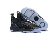 Air Jordan XXXIII na internet