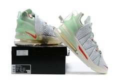 Tênis LeBron 18 'Empire Jade' na internet