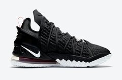 Imagem do Tênis LeBron 18 'Black University Red'