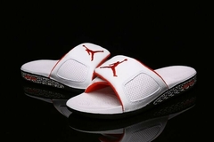 Ojotas Jordan Hydro 3 Retro White University Red Cement(2018) - comprar online