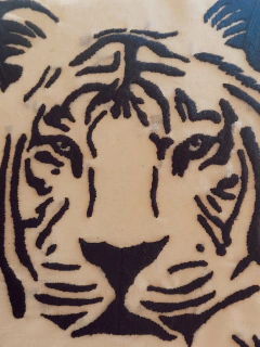 ALMOHADON TIGRE NEGRO - comprar online