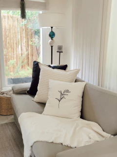 ALMOHADON RAMAS NEGRO - comprar online