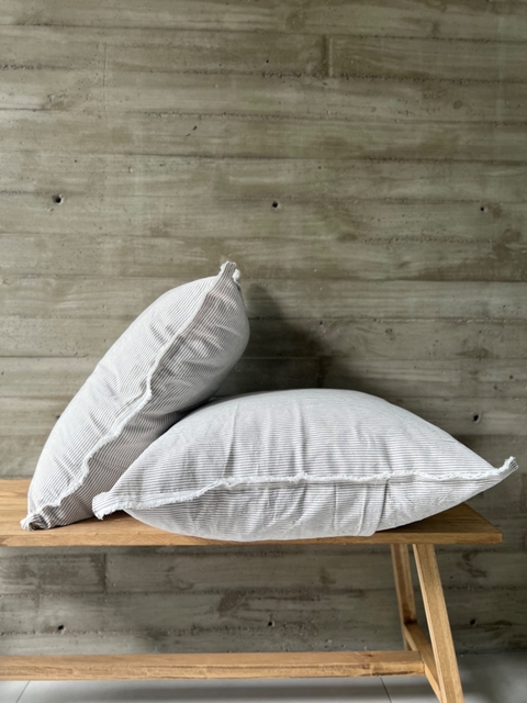 ALMOHADON JULIA 60x60