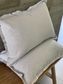 ALMOHADON JULIA 60x40 en internet