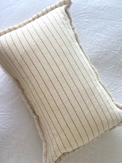 ALMOHADON PETRA HABANO 60x40 en internet