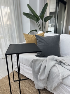MESA DE APOYO HIERRO - Guama Deco