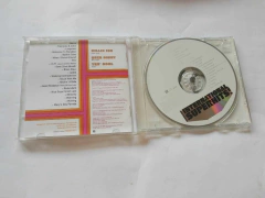 GREEN DAY - INTERNATIONAL SUPERHITS na internet