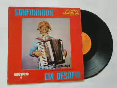 ZÉ LOURENÇO - SANFONEIROS EM DESAFIO