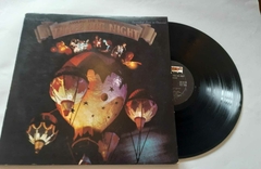 THREE DOG NIGHT - AROUND THE WORLD (IMPORTADO) na internet