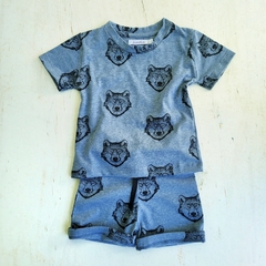 Conjunto Lobos en internet