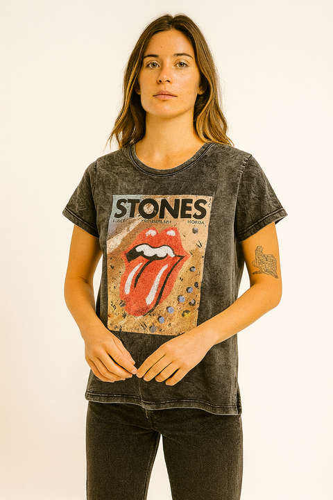 Remera Estampada Stones